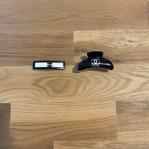 2 Chanel hair clips, SUPER CUTE, never worn!